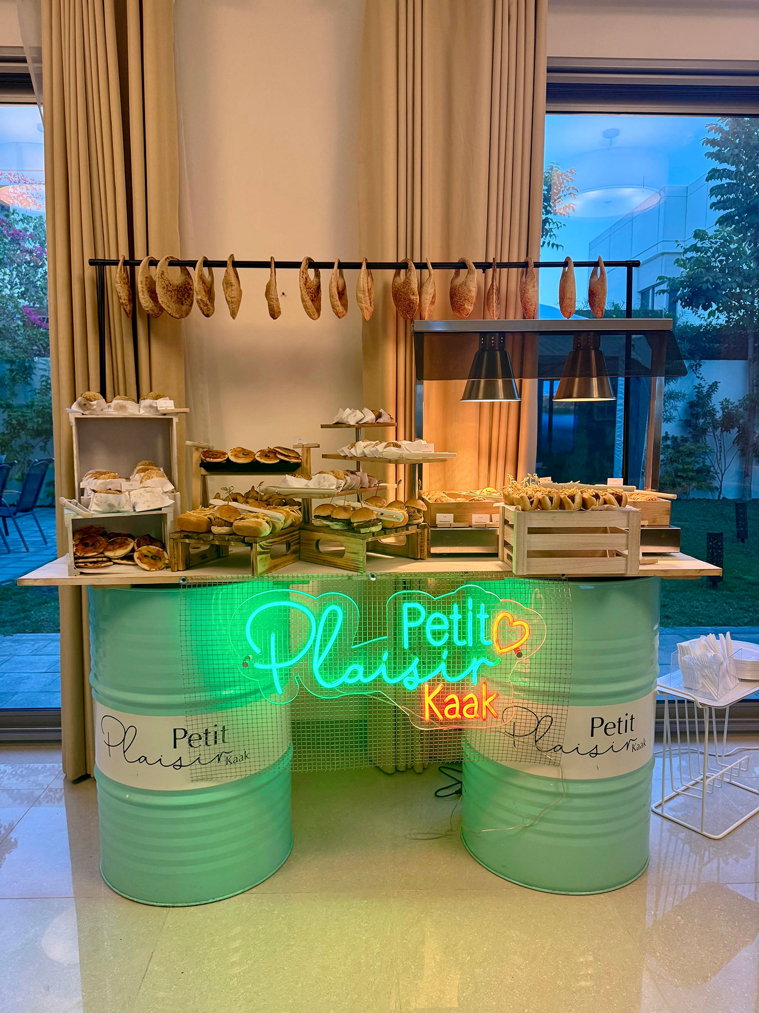 Full-Table Feasts