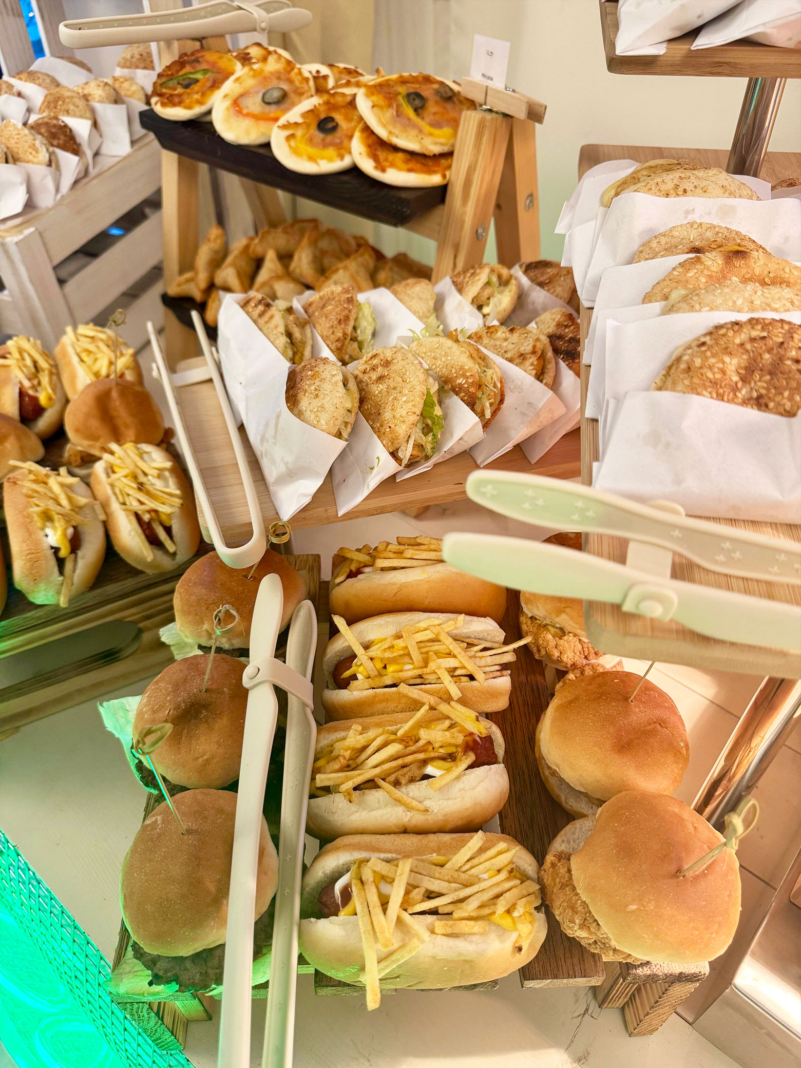 Mezze, Salads & Sweets